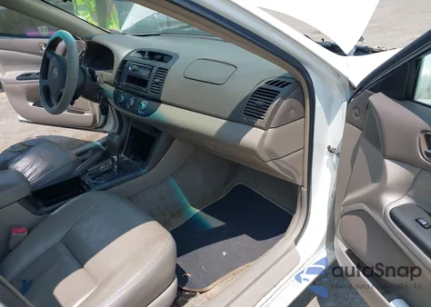 2005 Toyota Camry Le from USA, damaged, VIN 4T1BE32K05U426485